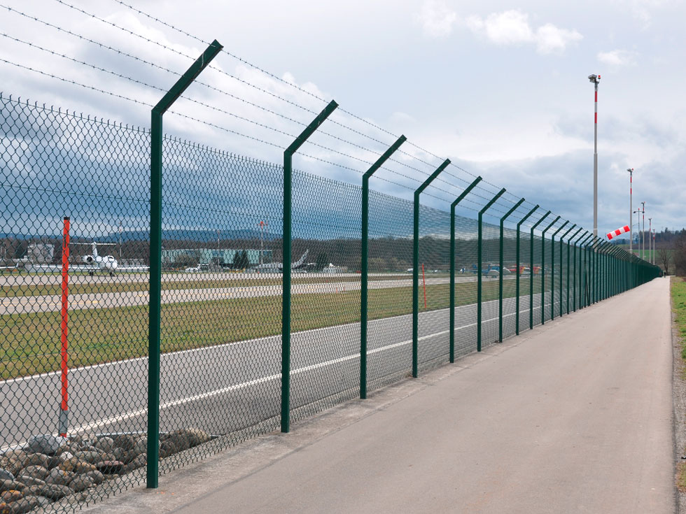 video-surveillance-unit-airports-perimeter-fence video surveillance-unit-airports perimeter fence